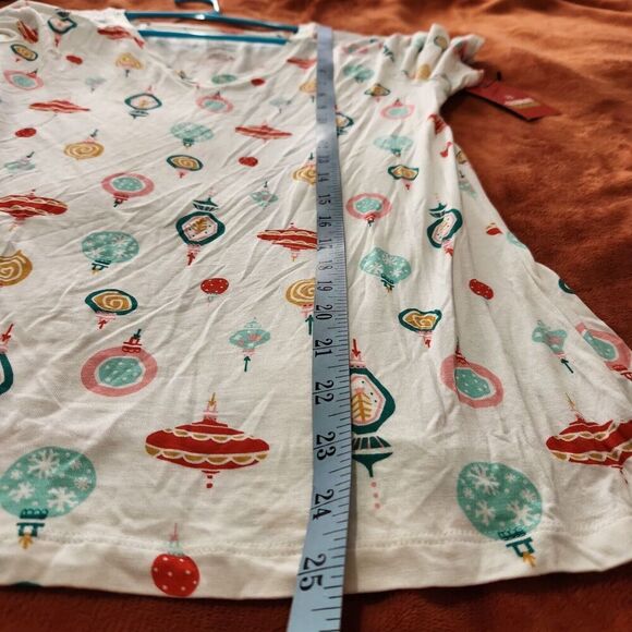 Celebrate Together Tshirt Women Size Small Stretch  Vneck - Picture 4 of 9